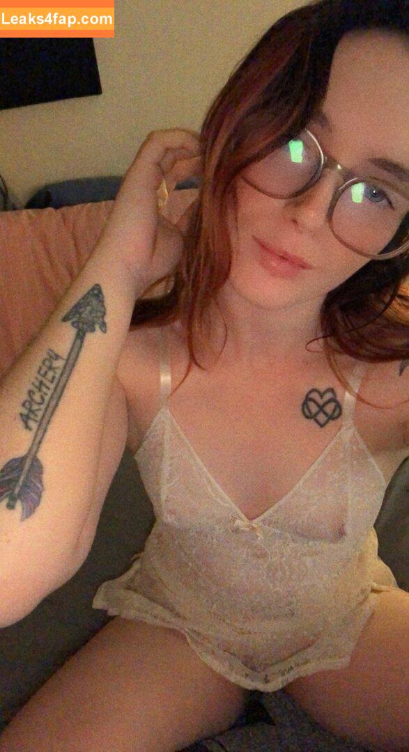 miniloupxxx /  leaked photo photo #0081