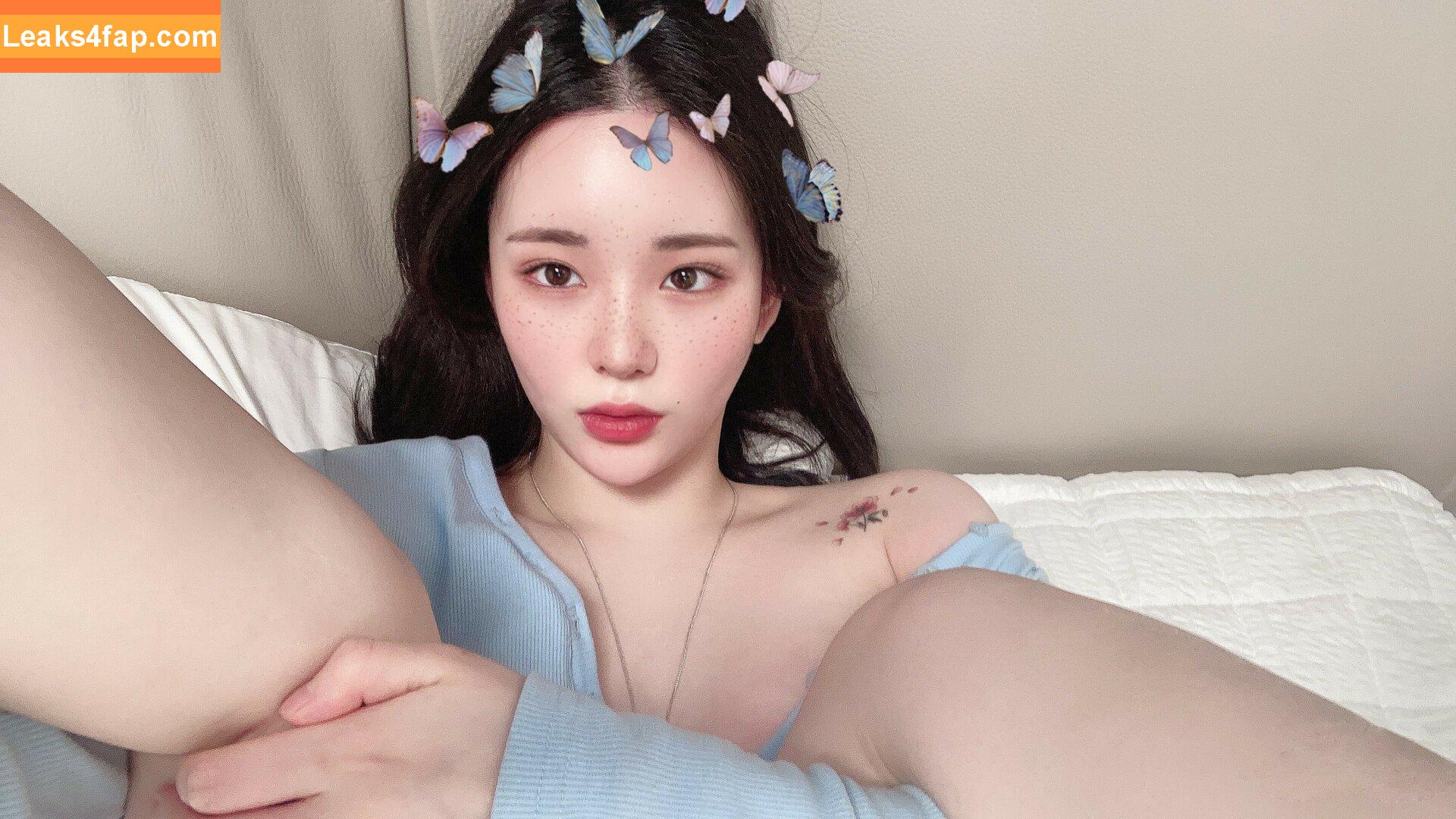 Minji / lovres_min__ / miniwithtattoos / newjeans_official слитое фото фото #0009