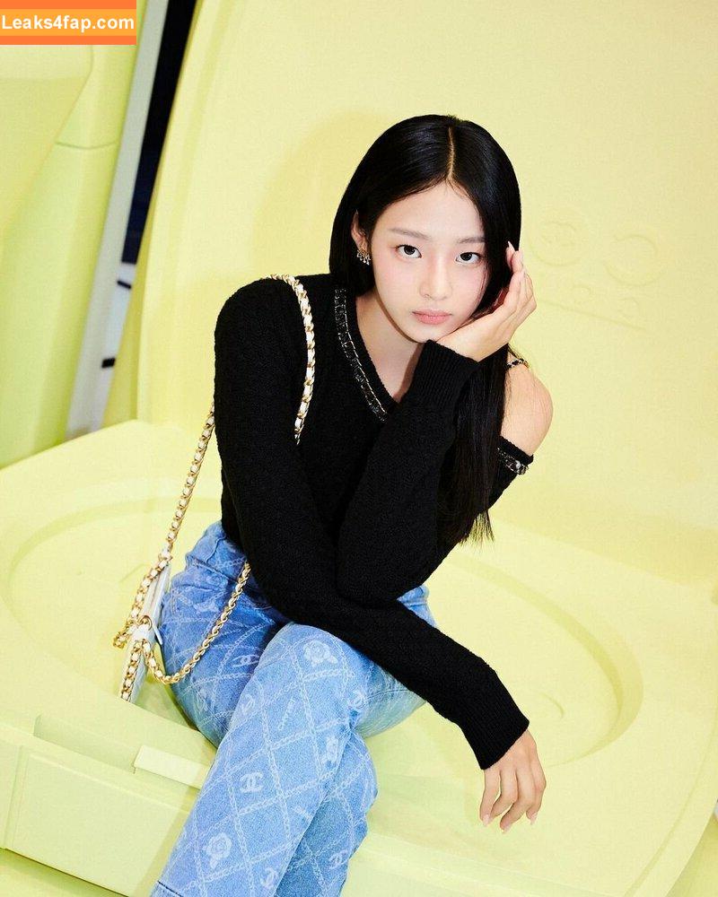 Minji / lovres_min__ / miniwithtattoos / newjeans_official слитое фото фото #0024