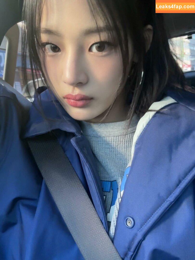 Minji / lovres_min__ / miniwithtattoos / newjeans_official leaked photo photo #0036