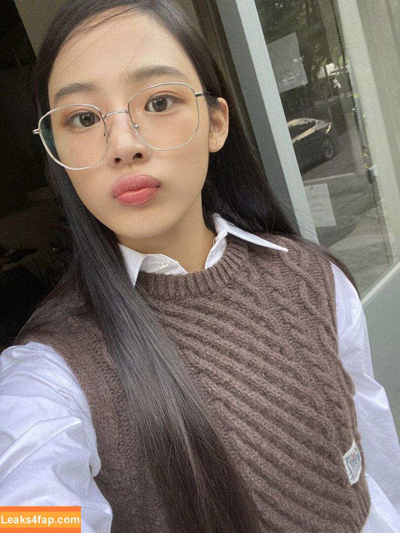 Minji / lovres_min__ / miniwithtattoos / newjeans_official слитое фото фото #0049