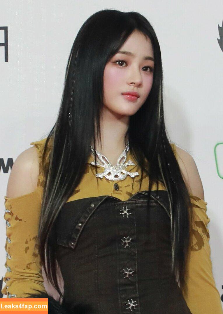 Minji / lovres_min__ / miniwithtattoos / newjeans_official слитое фото фото #0092