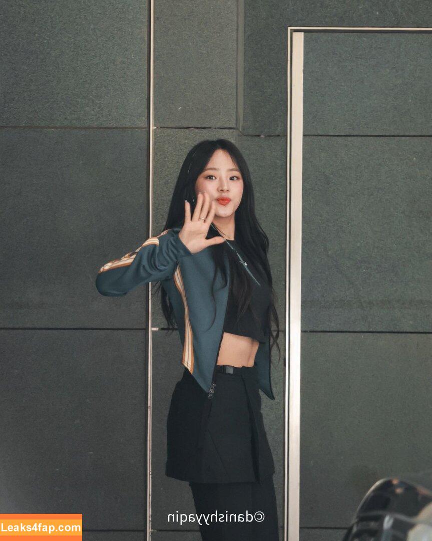 Minji / lovres_min__ / miniwithtattoos / newjeans_official слитое фото фото #0142