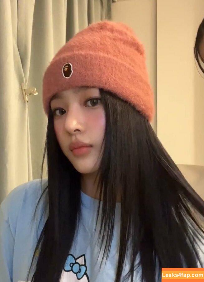 Minji / lovres_min__ / miniwithtattoos / newjeans_official слитое фото фото #0162