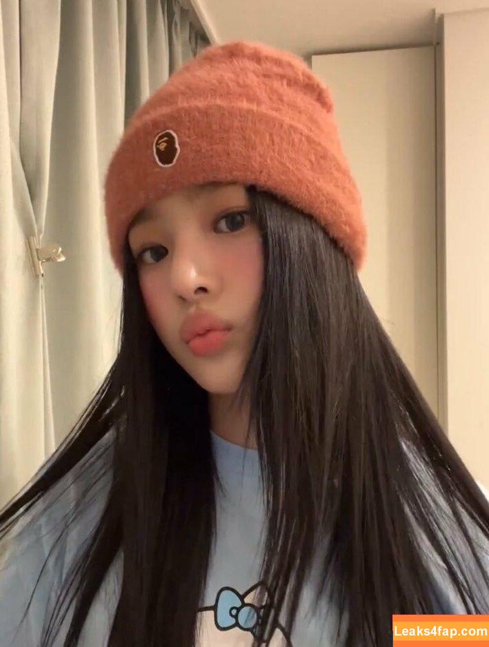 Minji / lovres_min__ / miniwithtattoos / newjeans_official слитое фото фото #0163