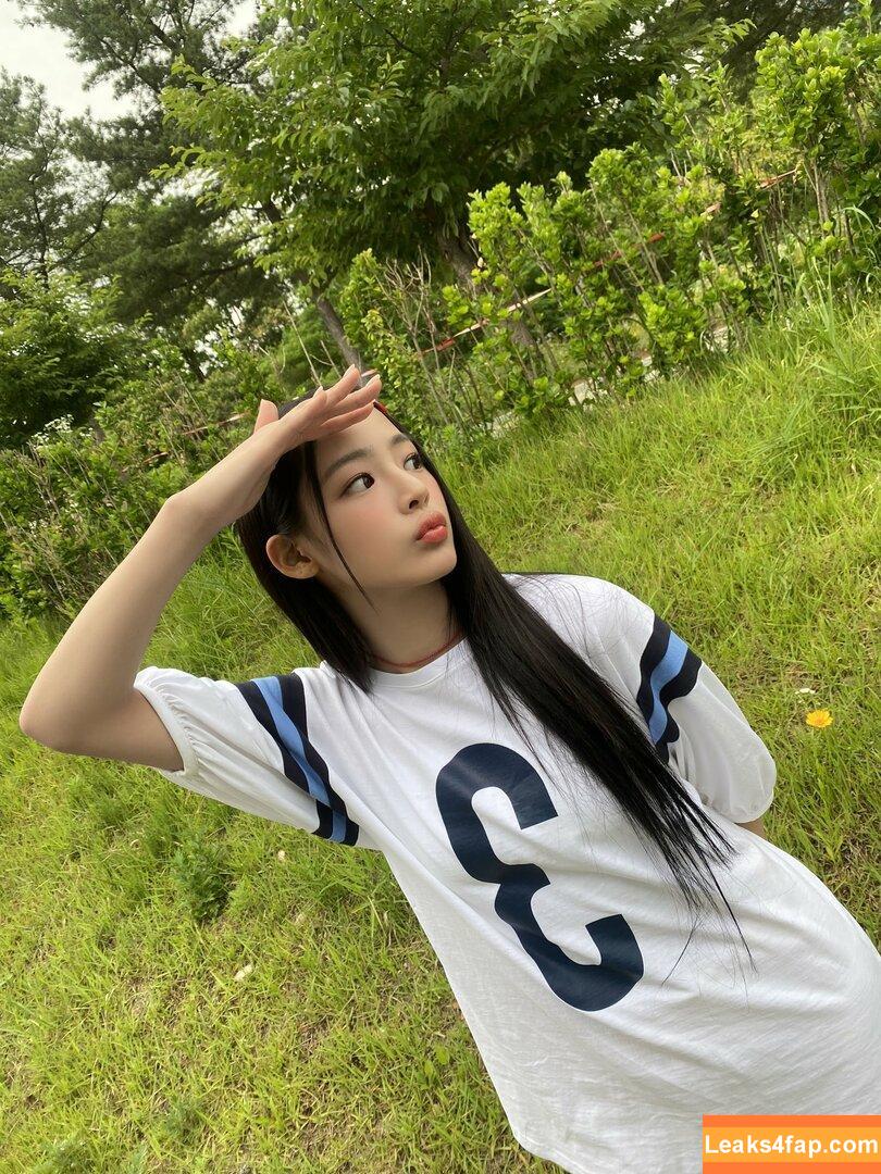 Minji / lovres_min__ / miniwithtattoos / newjeans_official слитое фото фото #0176