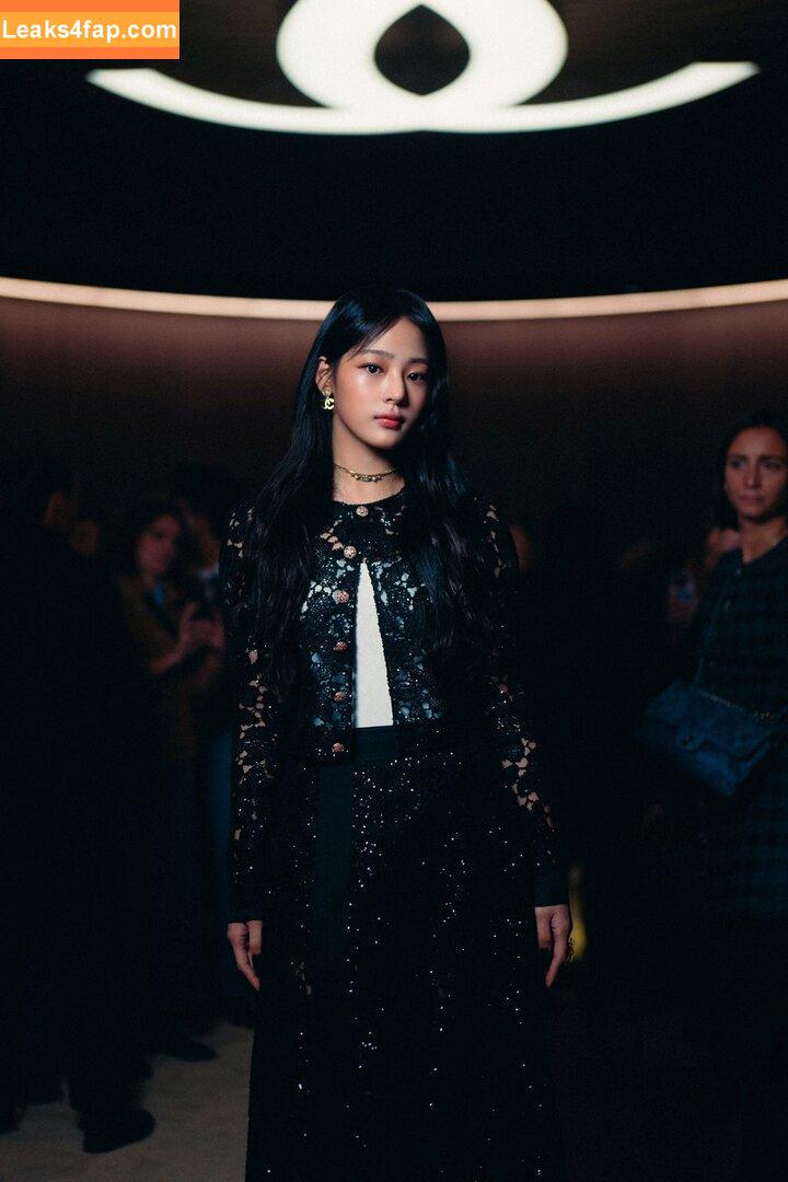 Minji / lovres_min__ / miniwithtattoos / newjeans_official слитое фото фото #0209