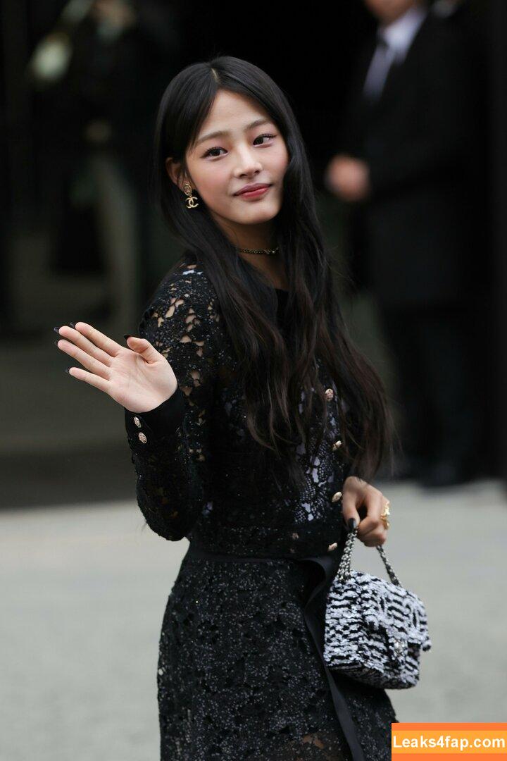 Minji / lovres_min__ / miniwithtattoos / newjeans_official слитое фото фото #0212