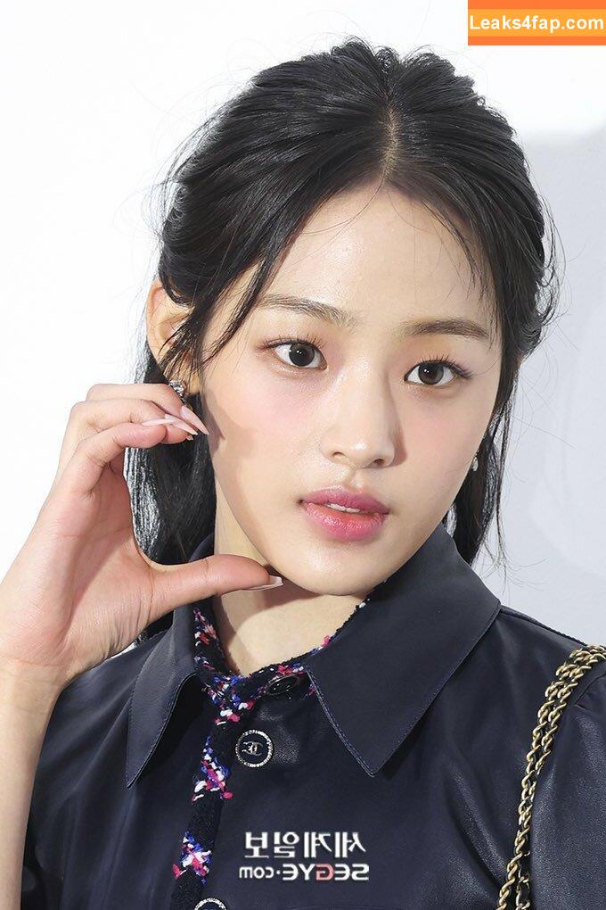 Minji / lovres_min__ / miniwithtattoos / newjeans_official leaked photo photo #0285