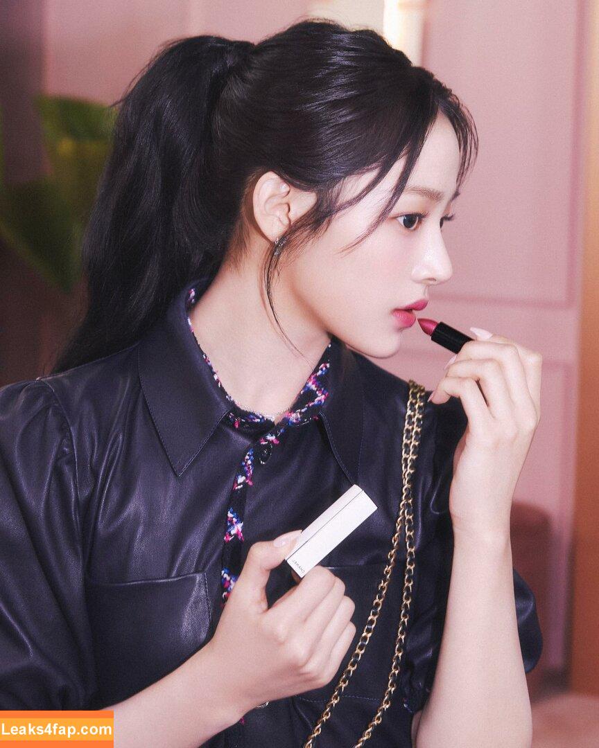 Minji / lovres_min__ / miniwithtattoos / newjeans_official leaked photo photo #0299