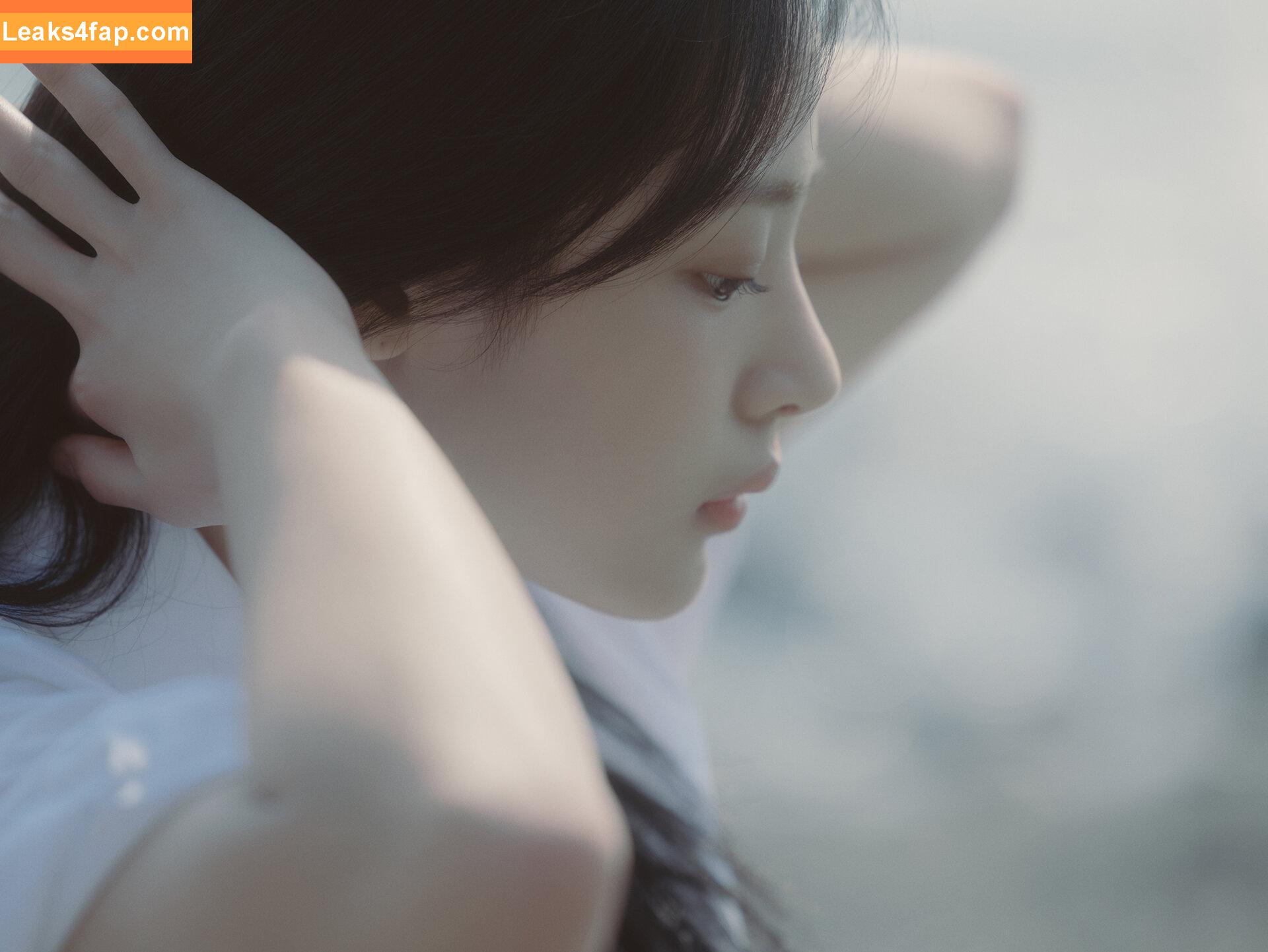 Minji / lovres_min__ / miniwithtattoos / newjeans_official leaked photo photo #0303