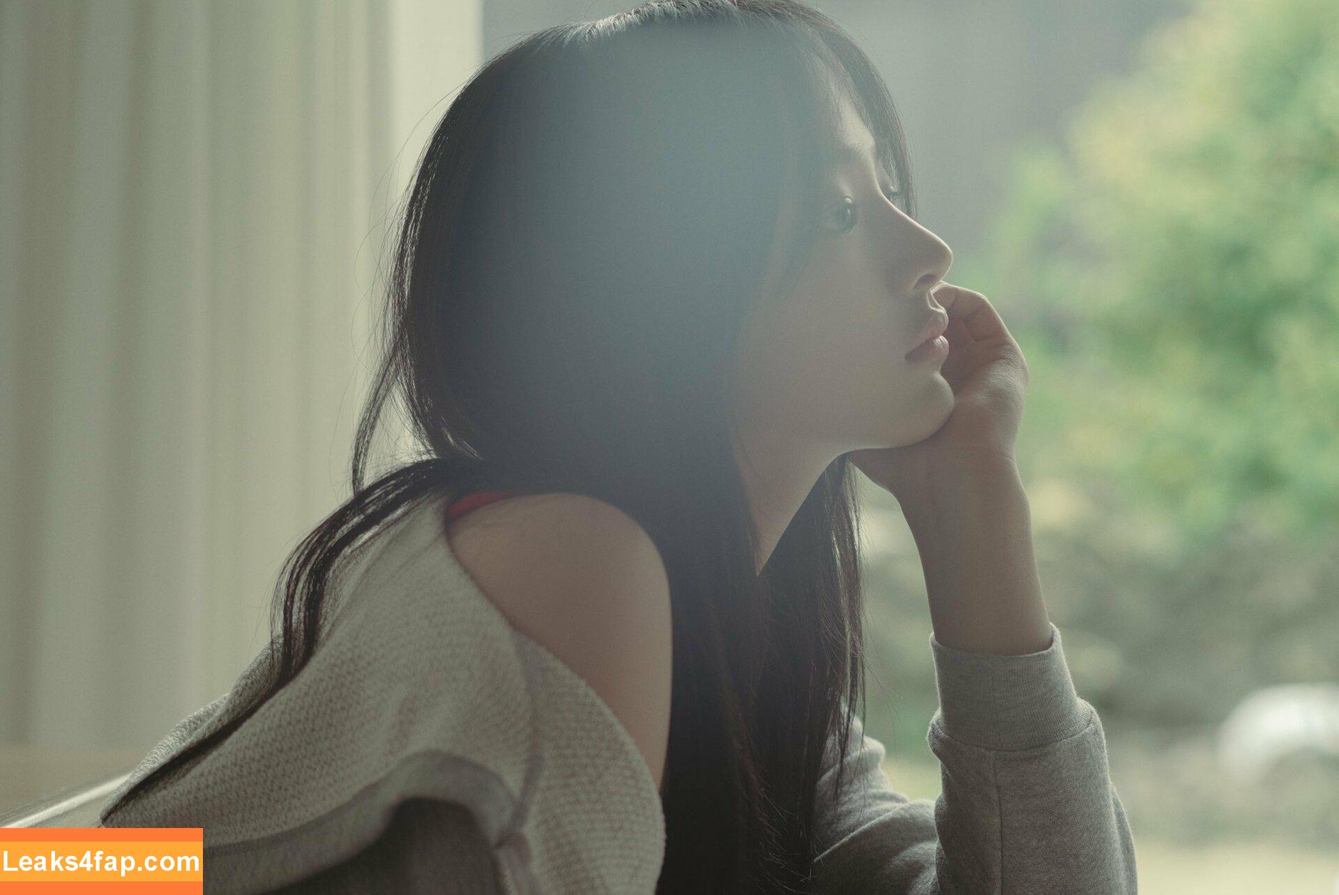 Minji / lovres_min__ / miniwithtattoos / newjeans_official leaked photo photo #0305