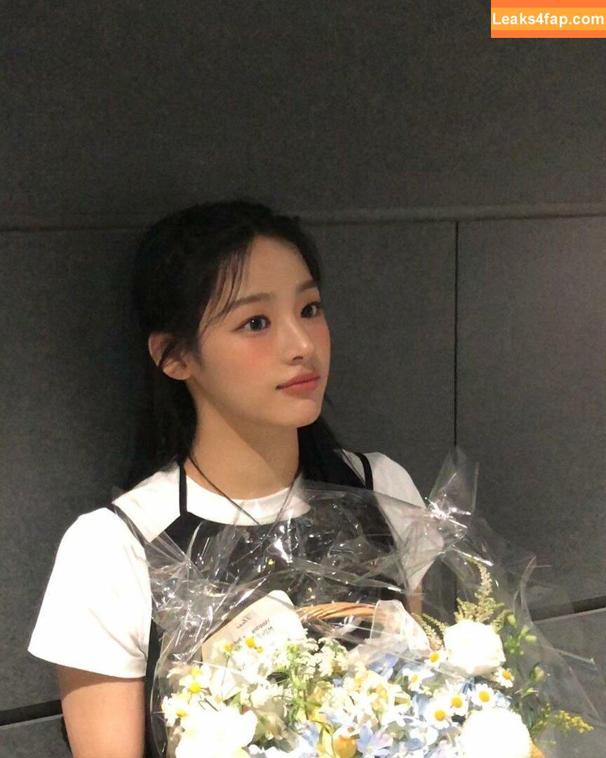 Minji / lovres_min__ / miniwithtattoos / newjeans_official leaked photo photo #0326