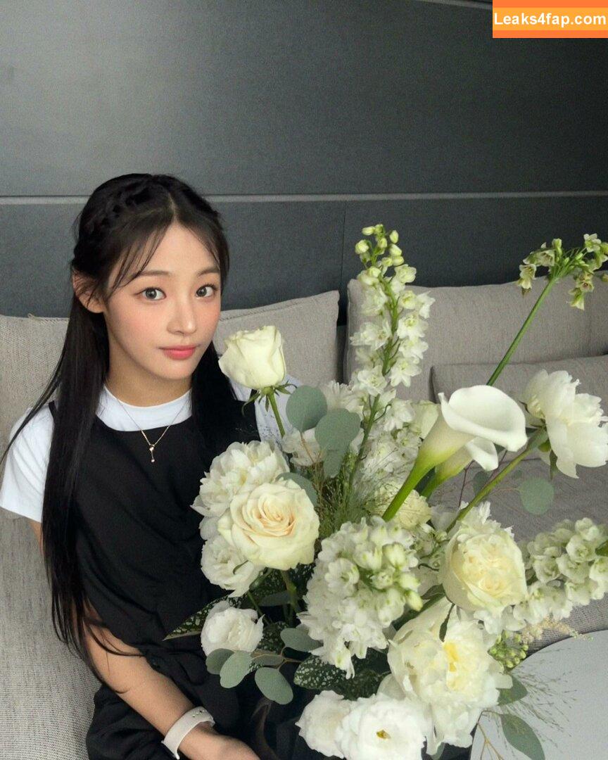 Minji / lovres_min__ / miniwithtattoos / newjeans_official leaked photo photo #0328