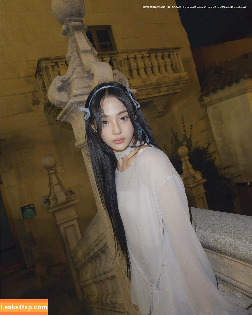Minji / lovres_min__ / miniwithtattoos / newjeans_official leaked photo photo #0333