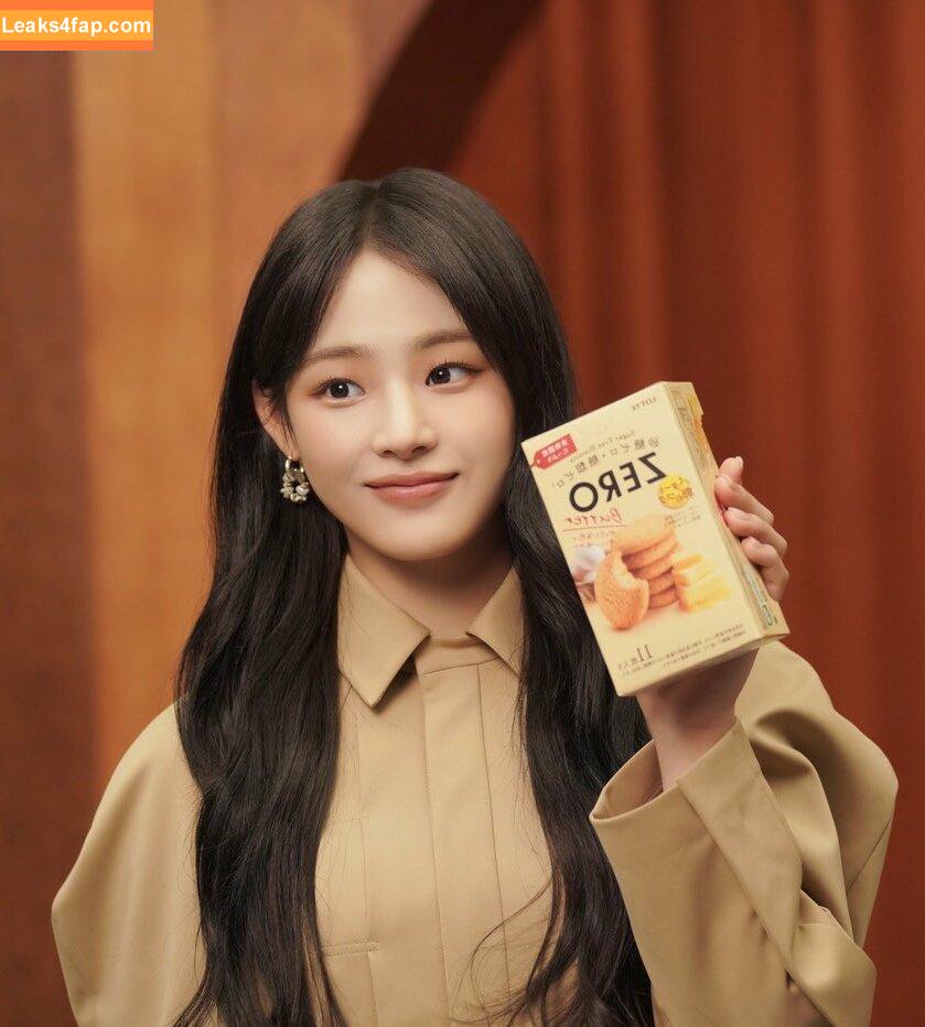 Minji / lovres_min__ / miniwithtattoos / newjeans_official leaked photo photo #0344