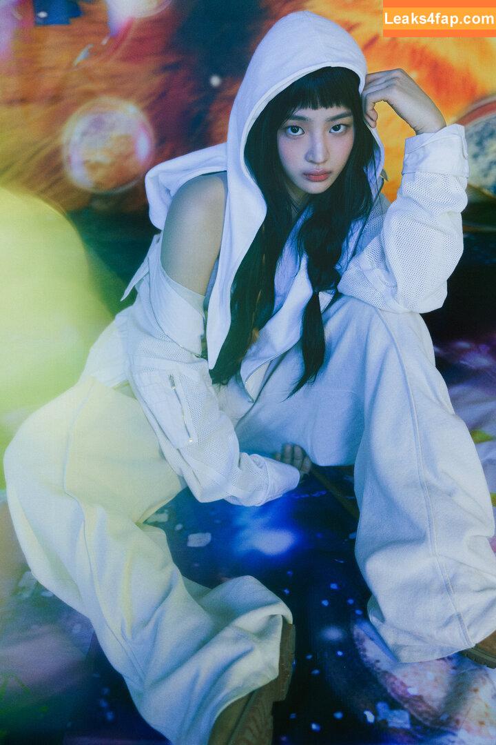 Minji / lovres_min__ / miniwithtattoos / newjeans_official leaked photo photo #0347