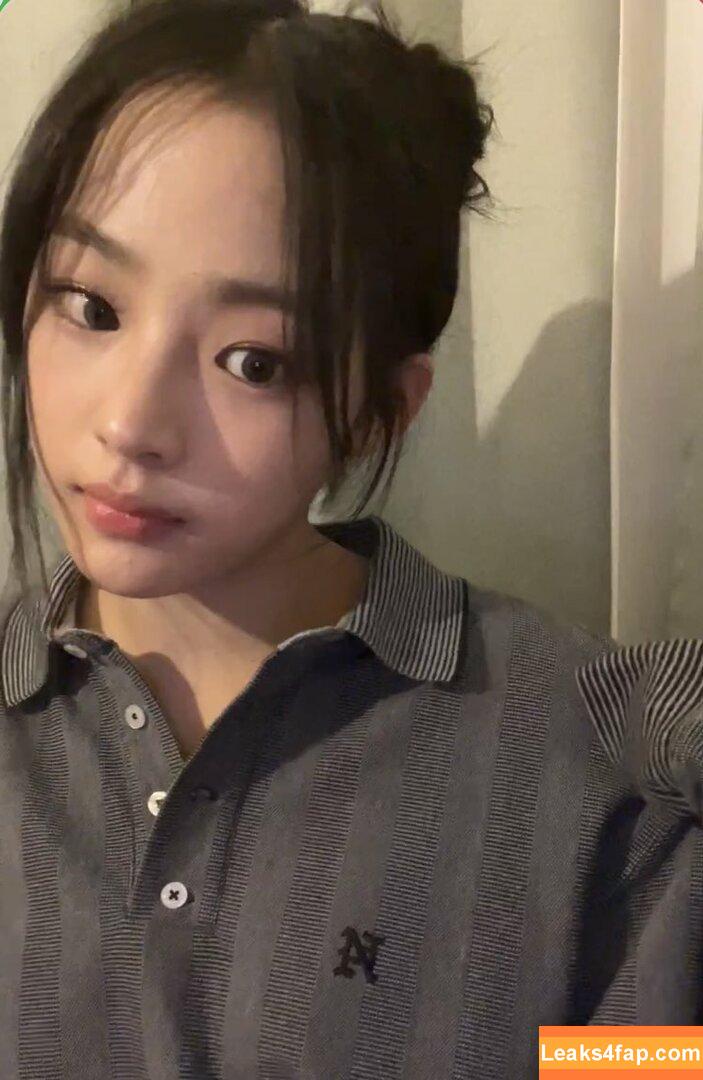 Minji / lovres_min__ / miniwithtattoos / newjeans_official leaked photo photo #0378