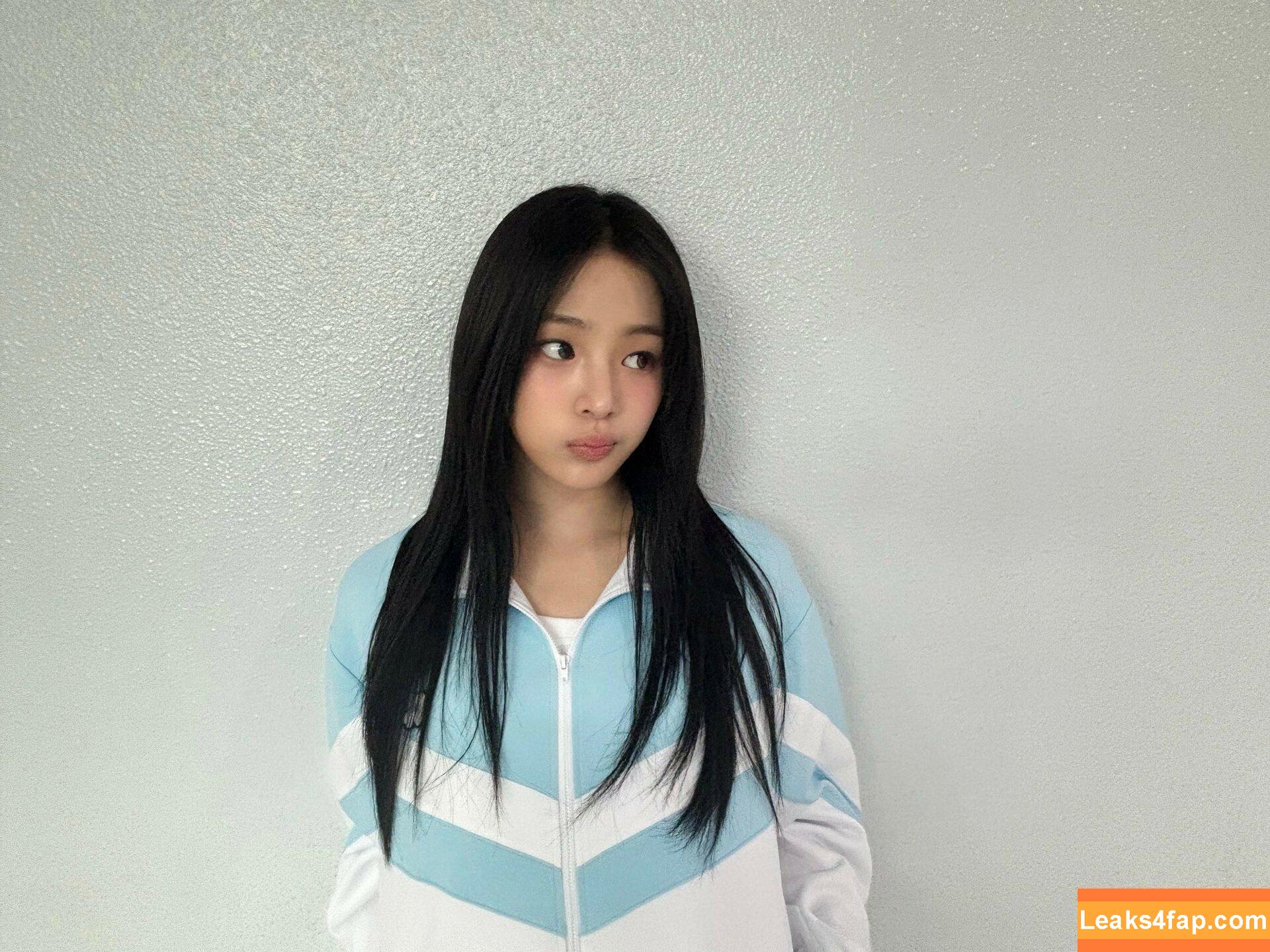 Minji / lovres_min__ / miniwithtattoos / newjeans_official leaked photo photo #0411