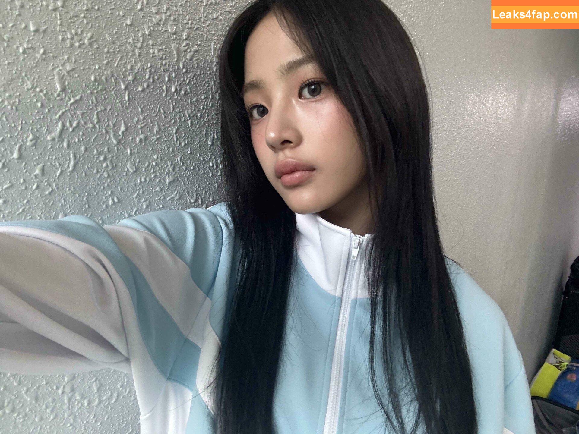 Minji / lovres_min__ / miniwithtattoos / newjeans_official leaked photo photo #0413