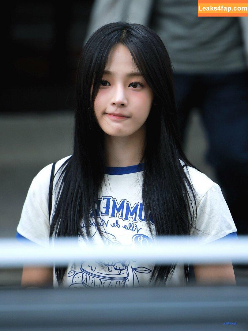 Minji / lovres_min__ / miniwithtattoos / newjeans_official leaked photo photo #0423