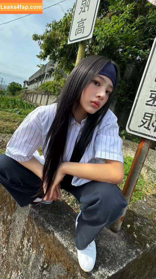 Minji / lovres_min__ / miniwithtattoos / newjeans_official leaked photo photo #0461