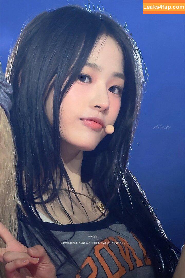 Minji / lovres_min__ / miniwithtattoos / newjeans_official leaked photo photo #0477