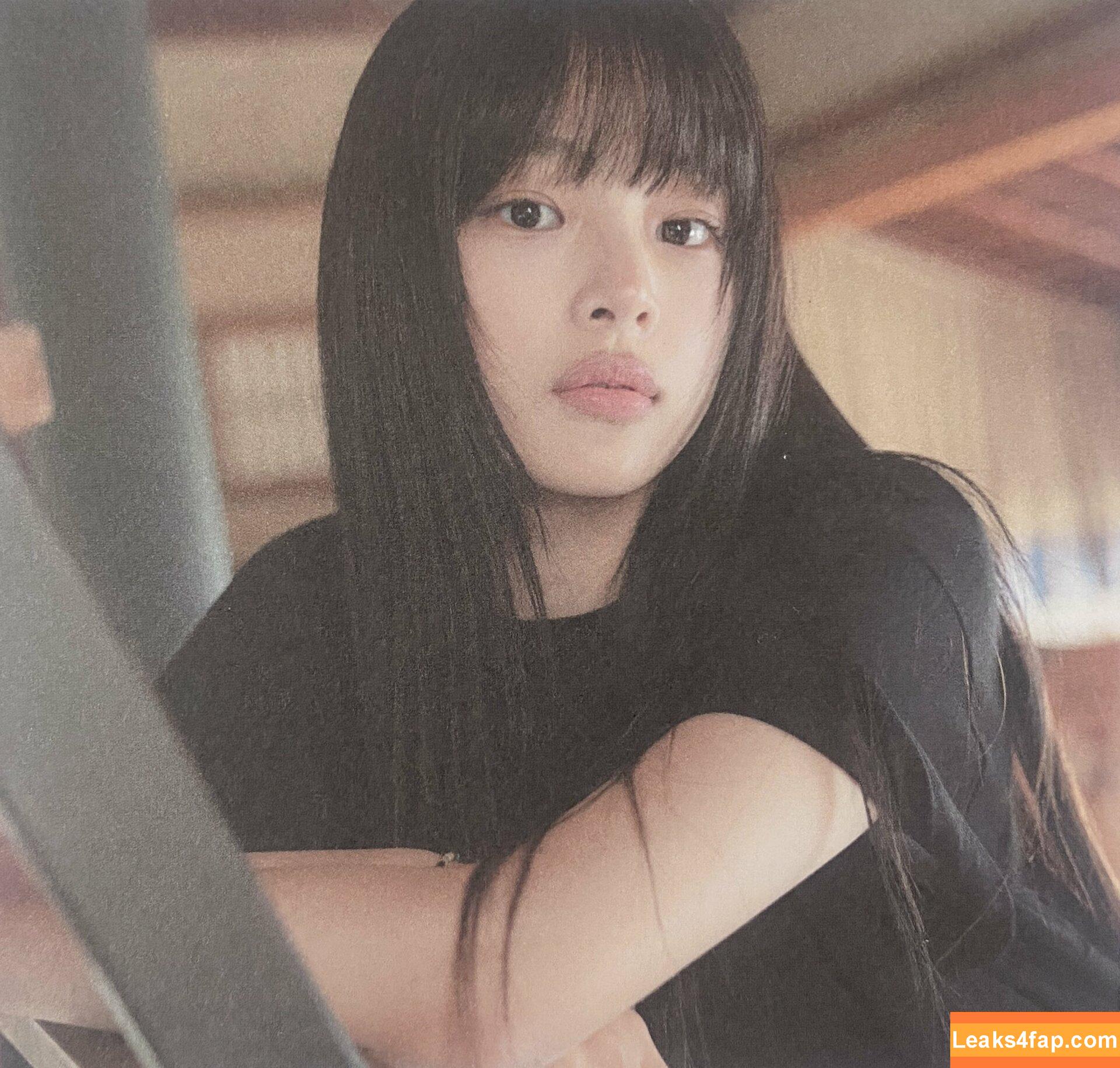 Minji / lovres_min__ / miniwithtattoos / newjeans_official leaked photo photo #0509