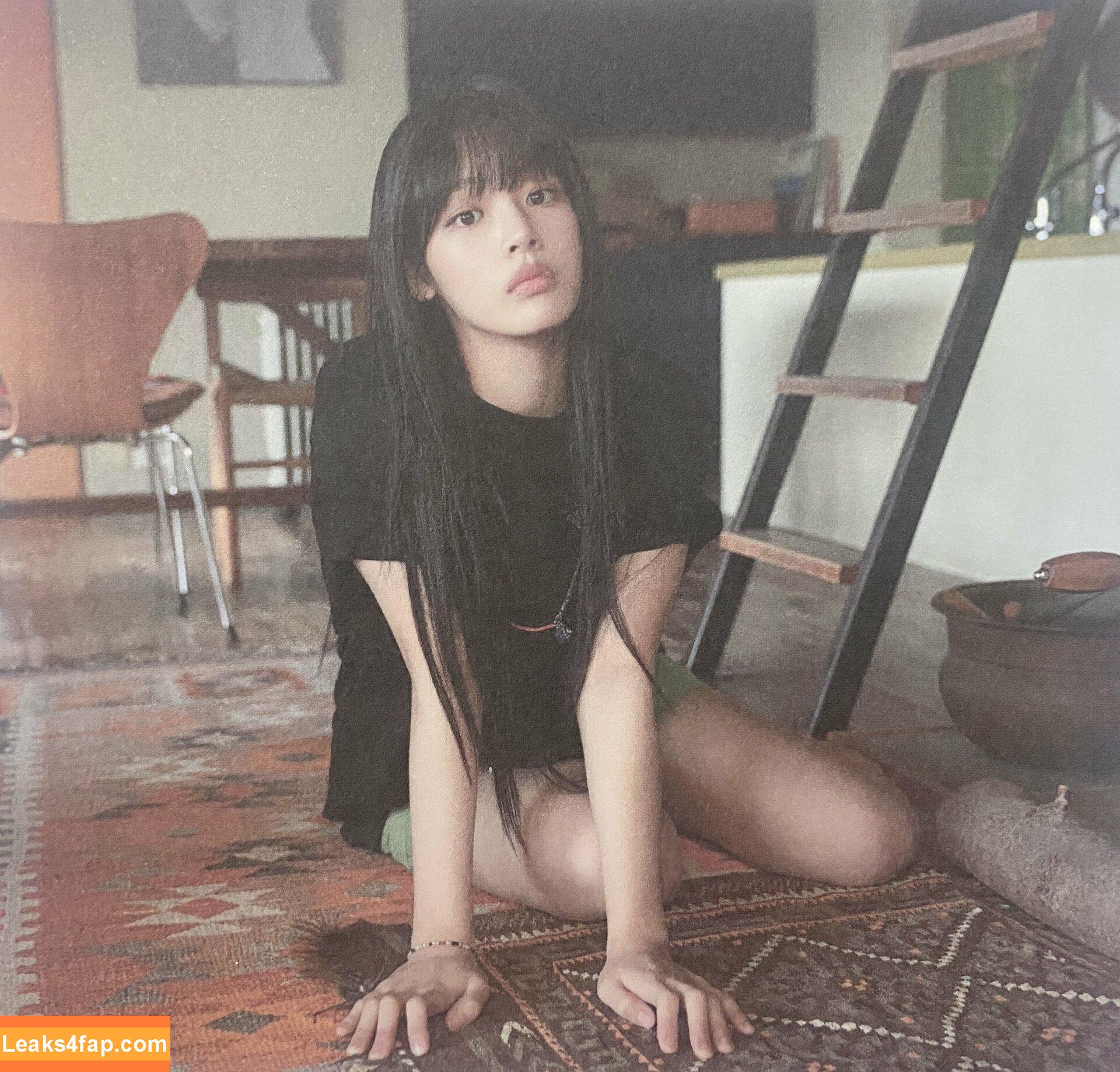 Minji / lovres_min__ / miniwithtattoos / newjeans_official leaked photo photo #0512