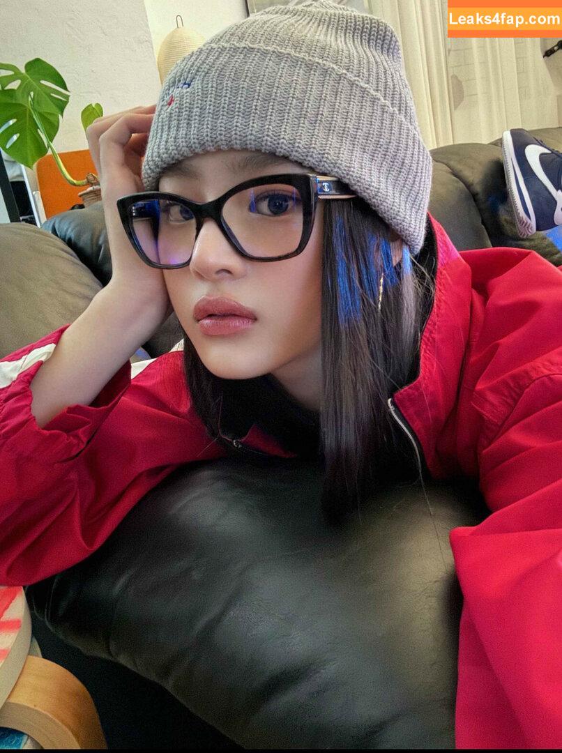 Minji / lovres_min__ / miniwithtattoos / newjeans_official leaked photo photo #0556