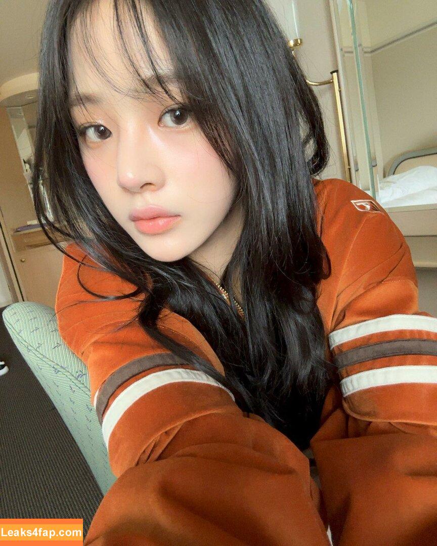 Minji / lovres_min__ / miniwithtattoos / newjeans_official leaked photo photo #0568