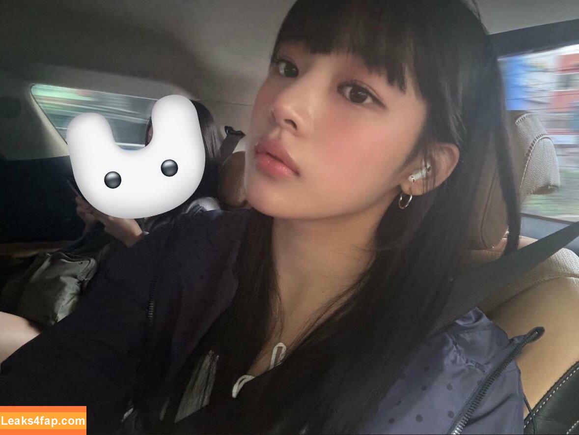Minji / lovres_min__ / miniwithtattoos / newjeans_official leaked photo photo #0609