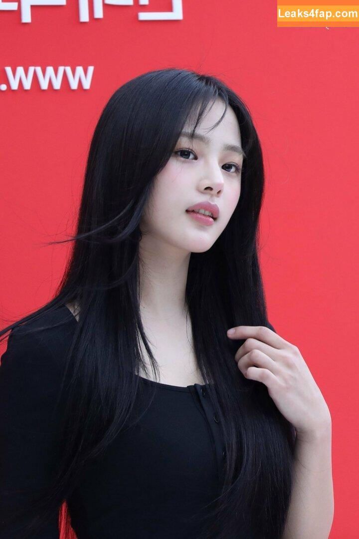 Minji / lovres_min__ / miniwithtattoos / newjeans_official leaked photo photo #0625