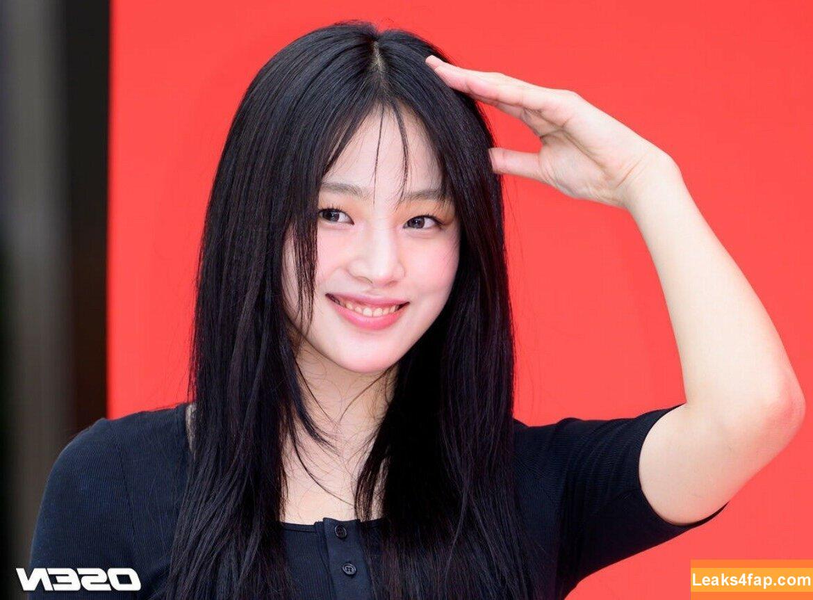 Minji / lovres_min__ / miniwithtattoos / newjeans_official leaked photo photo #0632