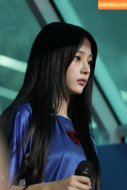Minji / lovres_min__ / miniwithtattoos / newjeans_official leaked photo photo #0637