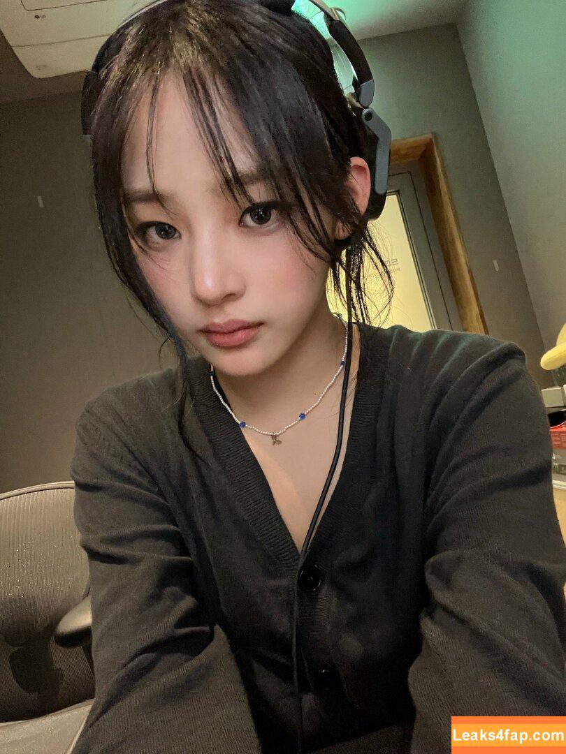 Minji / lovres_min__ / miniwithtattoos / newjeans_official leaked photo photo #0640
