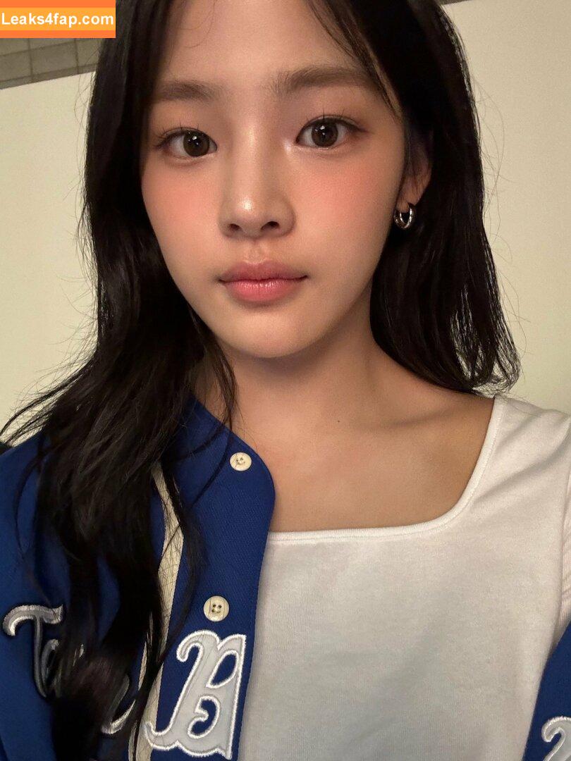 Minji / lovres_min__ / miniwithtattoos / newjeans_official leaked photo photo #0649