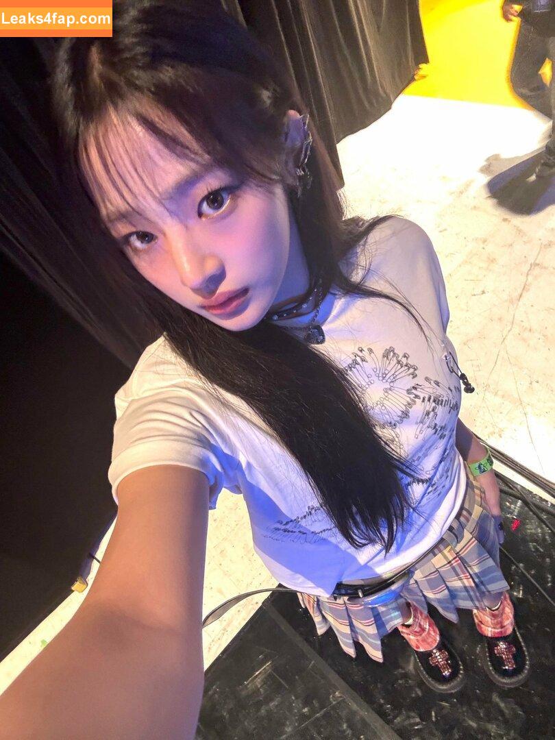 Minji / lovres_min__ / miniwithtattoos / newjeans_official leaked photo photo #0652