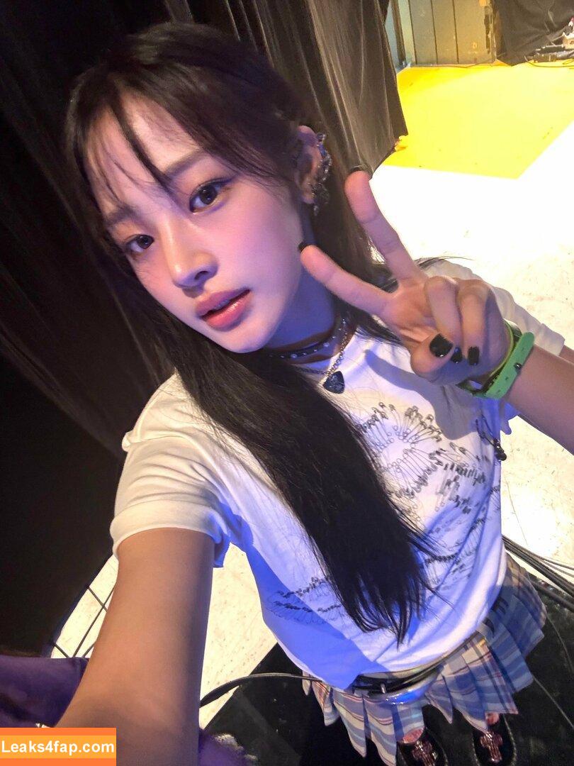Minji / lovres_min__ / miniwithtattoos / newjeans_official leaked photo photo #0653