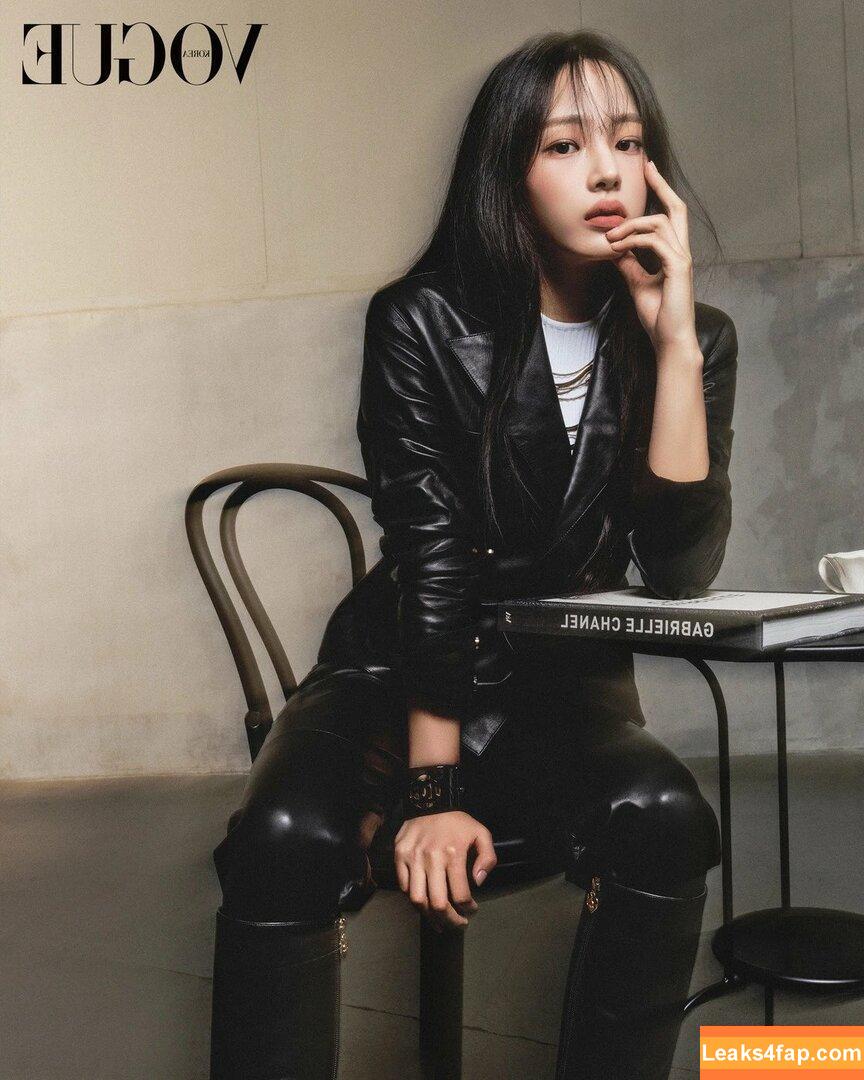 Minji / lovres_min__ / miniwithtattoos / newjeans_official leaked photo photo #0665