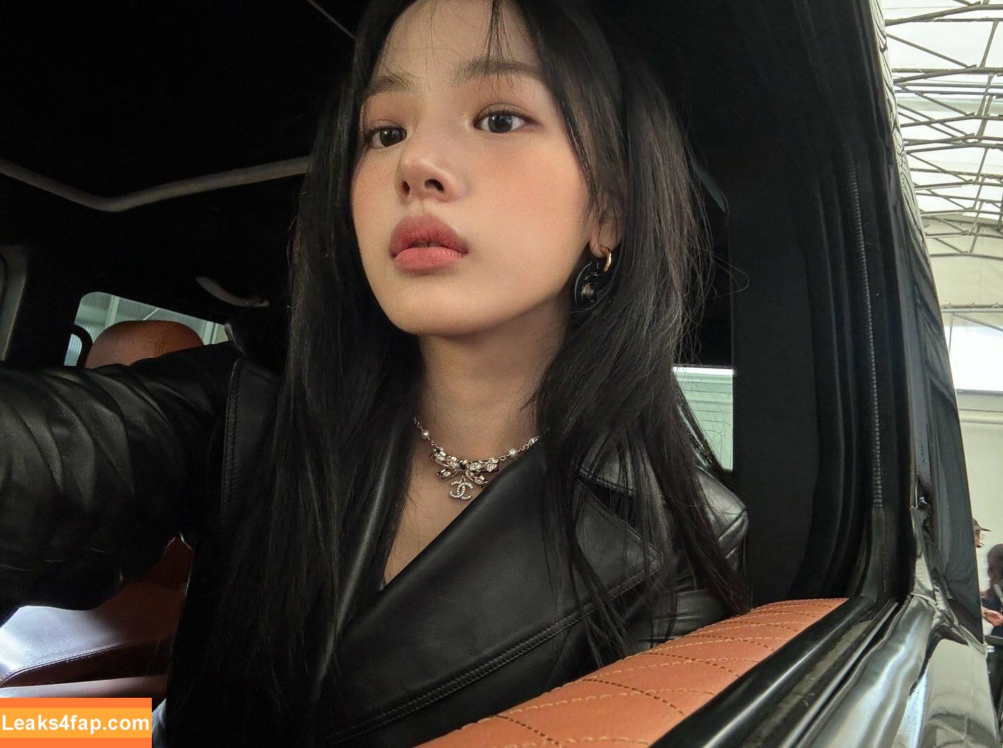 Minji / lovres_min__ / miniwithtattoos / newjeans_official leaked photo photo #0669
