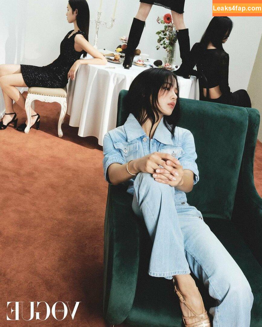 Minji / lovres_min__ / miniwithtattoos / newjeans_official leaked photo photo #0673
