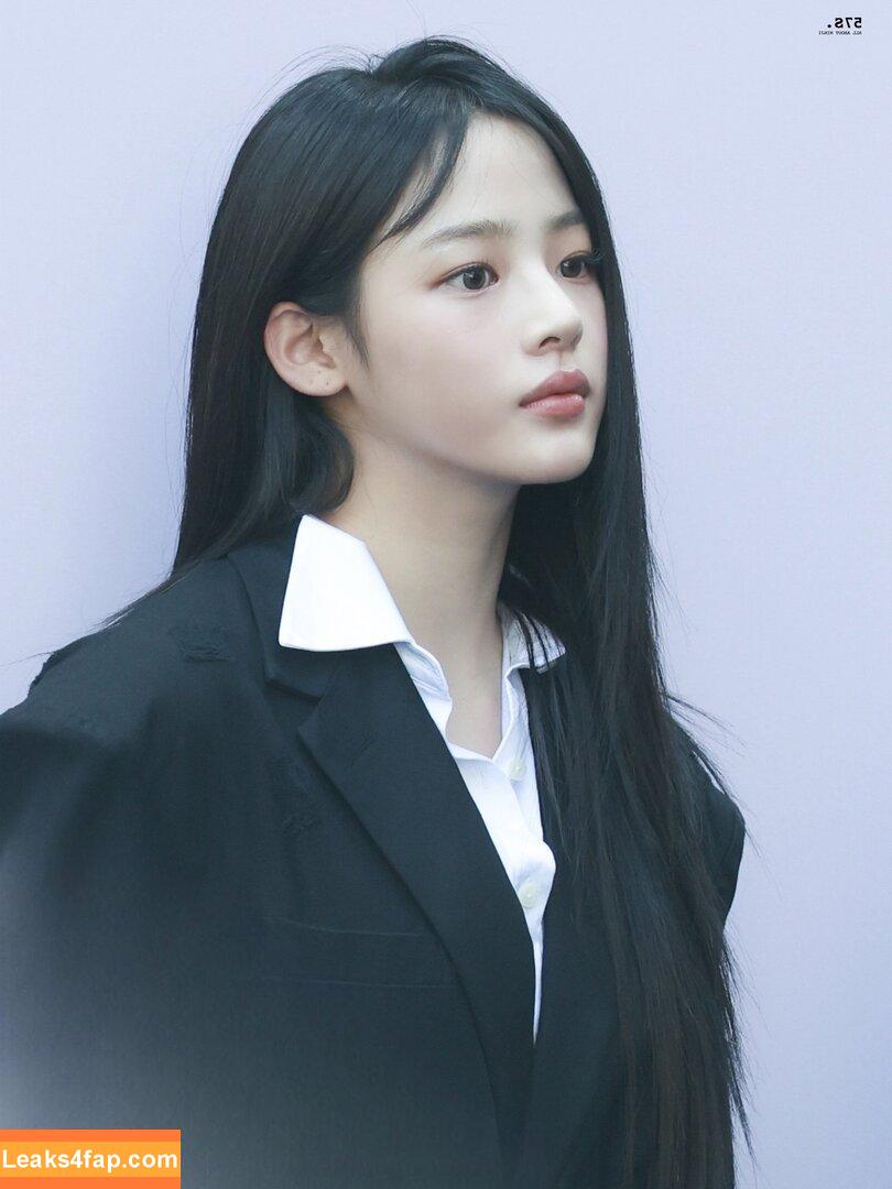 Minji / lovres_min__ / miniwithtattoos / newjeans_official leaked photo photo #0707