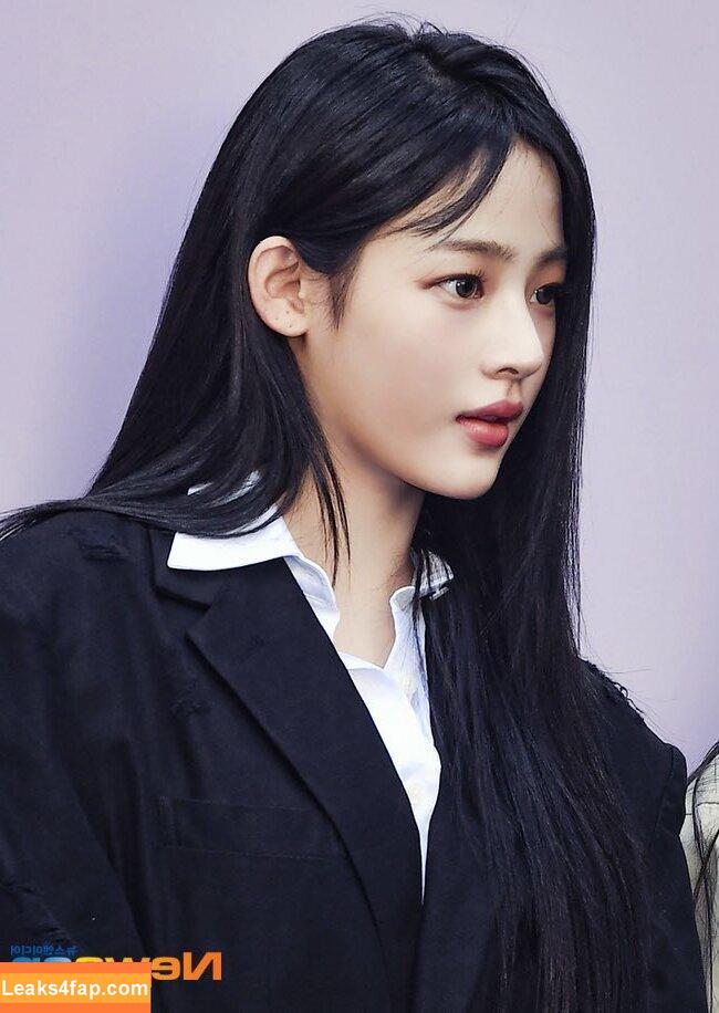 Minji / lovres_min__ / miniwithtattoos / newjeans_official leaked photo photo #0708