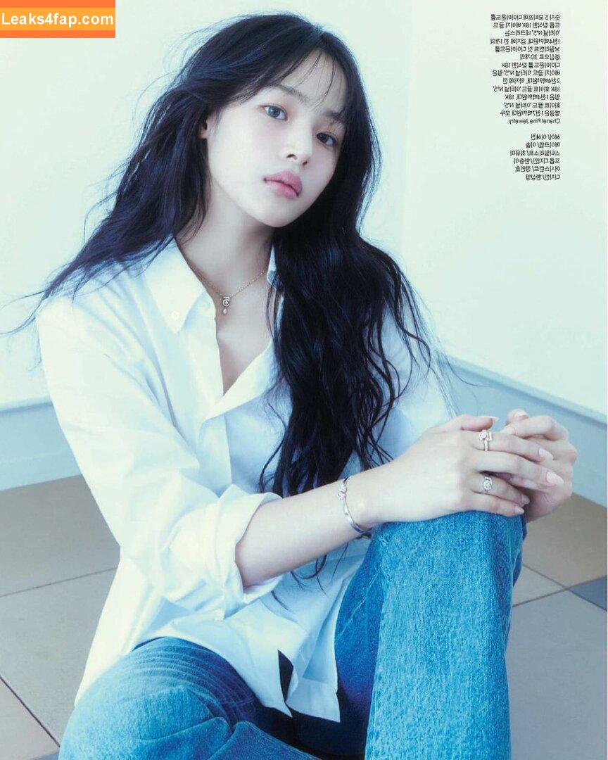 Minji / lovres_min__ / miniwithtattoos / newjeans_official leaked photo photo #0711