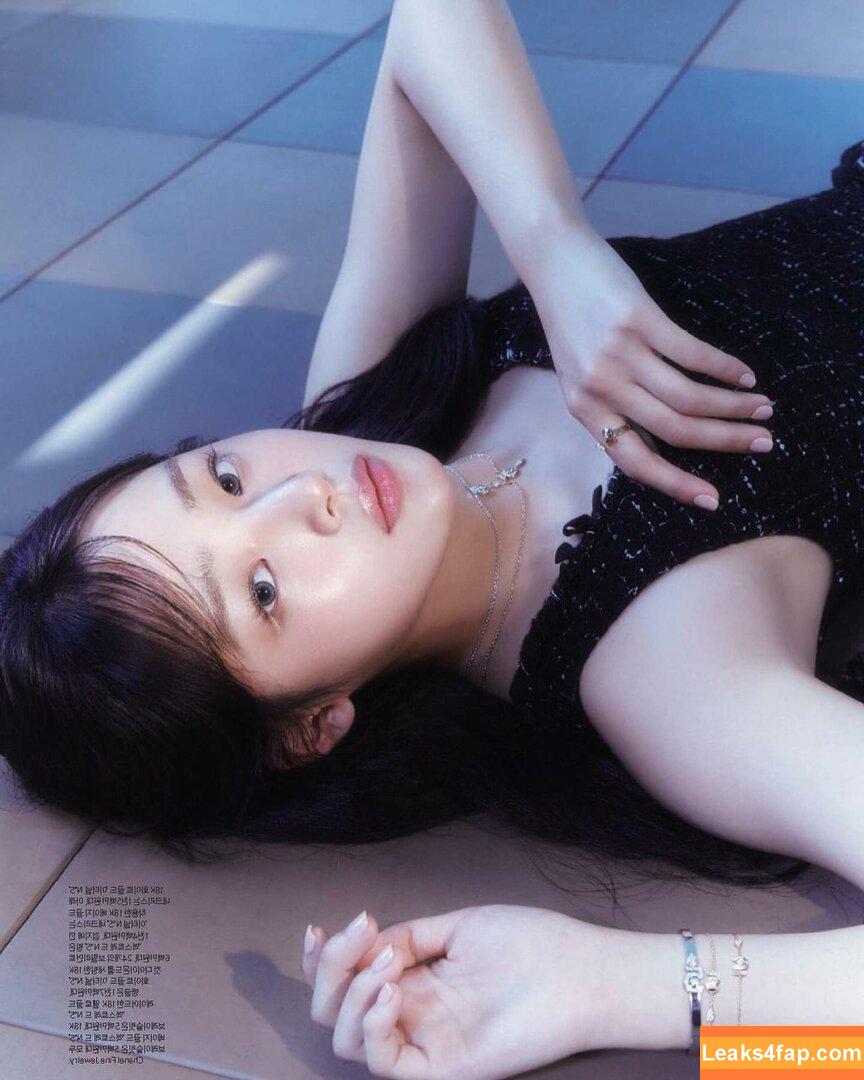 Minji / lovres_min__ / miniwithtattoos / newjeans_official leaked photo photo #0713