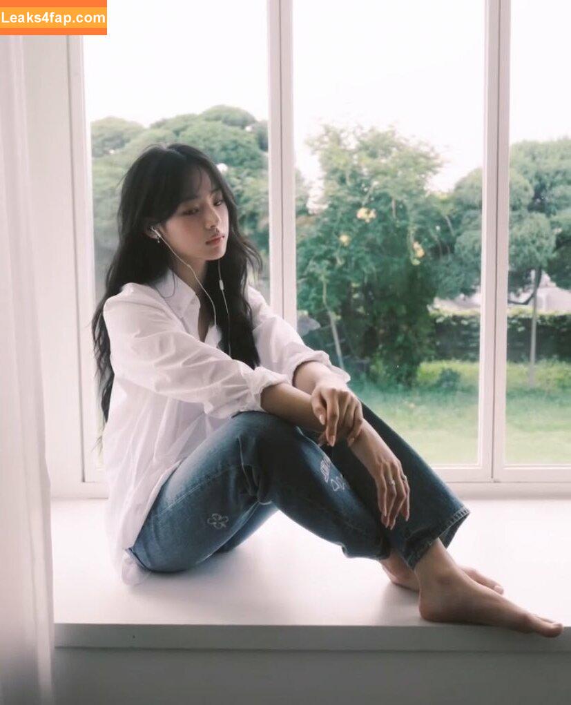 Minji / lovres_min__ / miniwithtattoos / newjeans_official leaked photo photo #0722