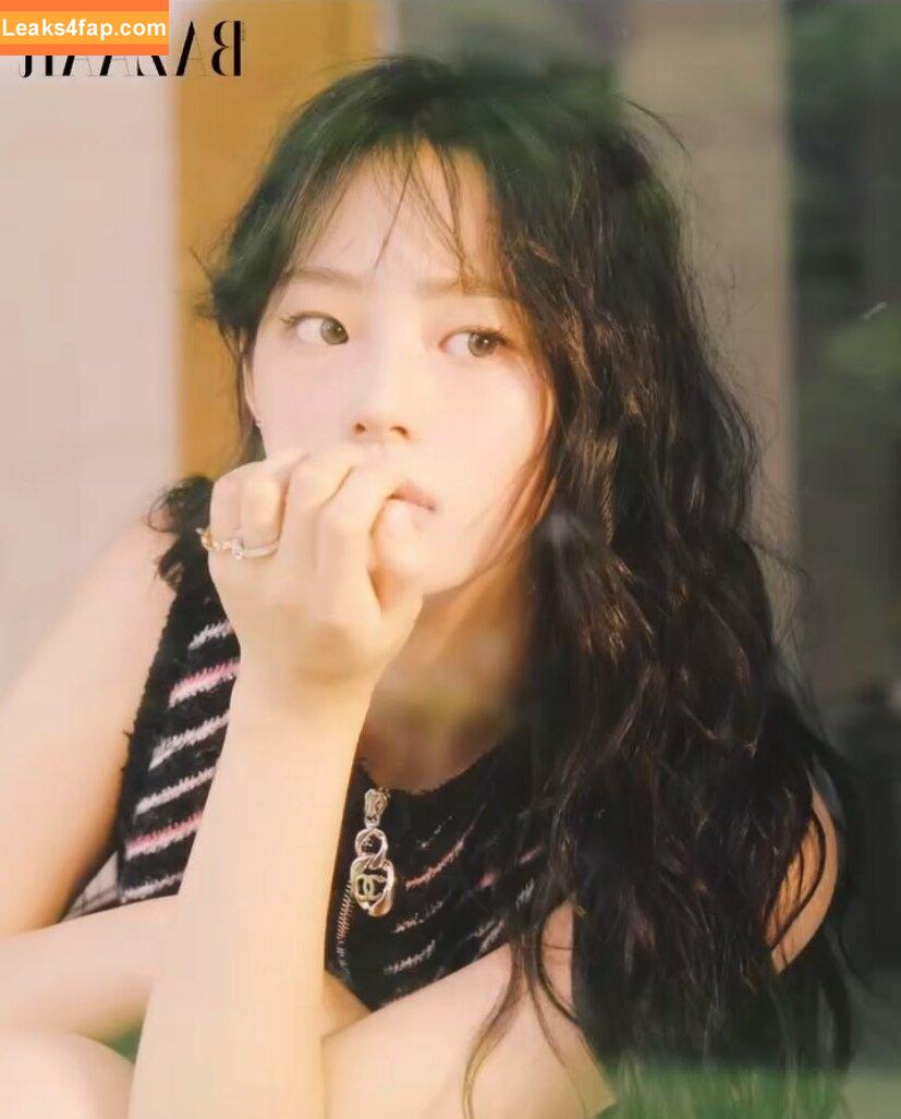 Minji / lovres_min__ / miniwithtattoos / newjeans_official leaked photo photo #0724