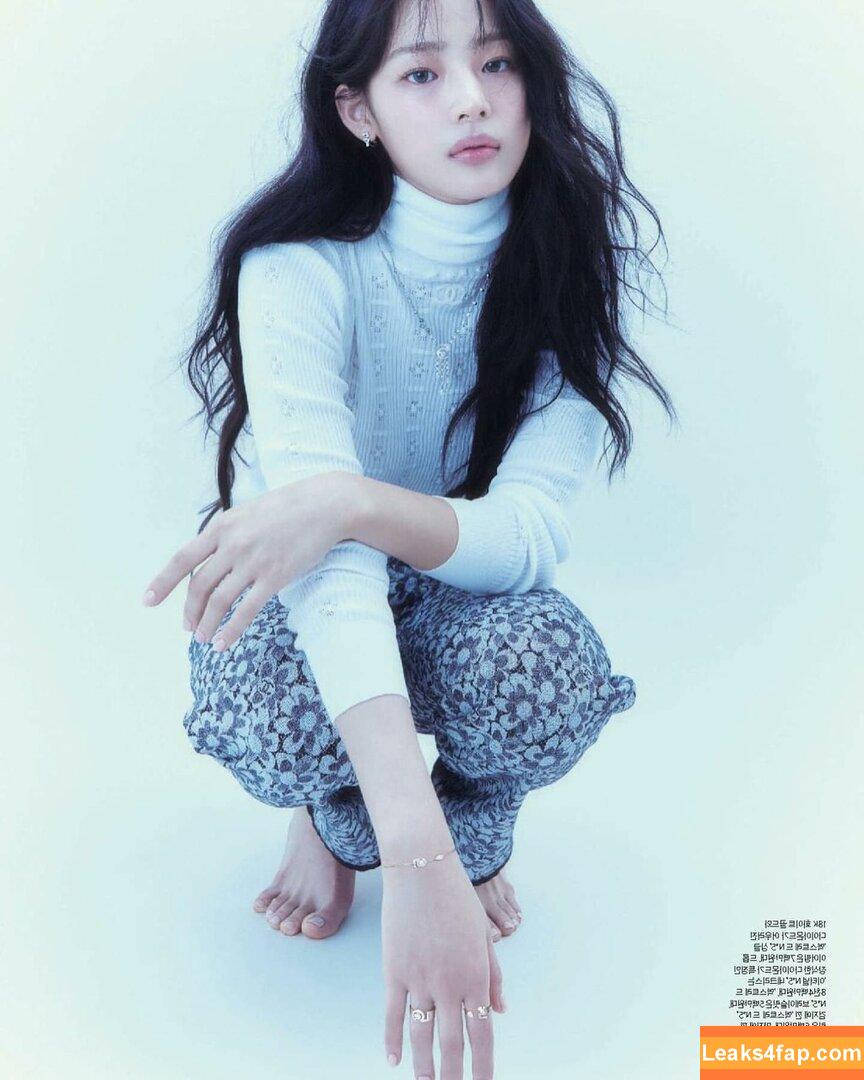 Minji / lovres_min__ / miniwithtattoos / newjeans_official leaked photo photo #0729