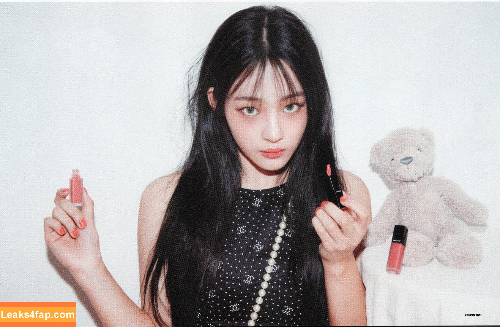 Minji / lovres_min__ / miniwithtattoos / newjeans_official leaked photo photo #0753